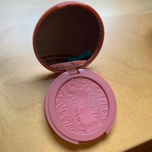 Tarte ‘Pampered’ Amazonian Clay Blush